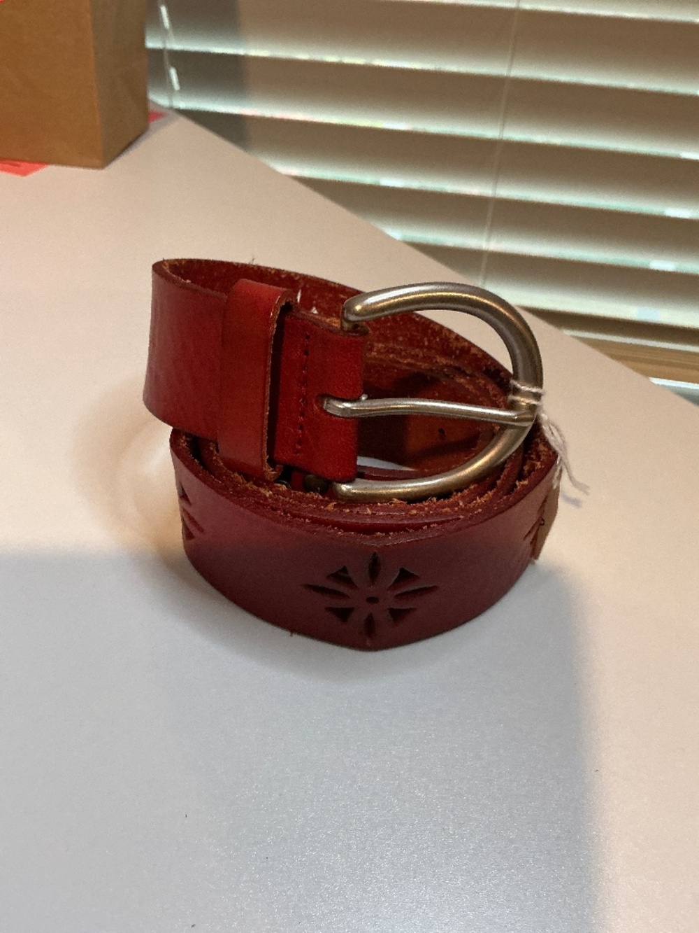Women’s red leather belt XL